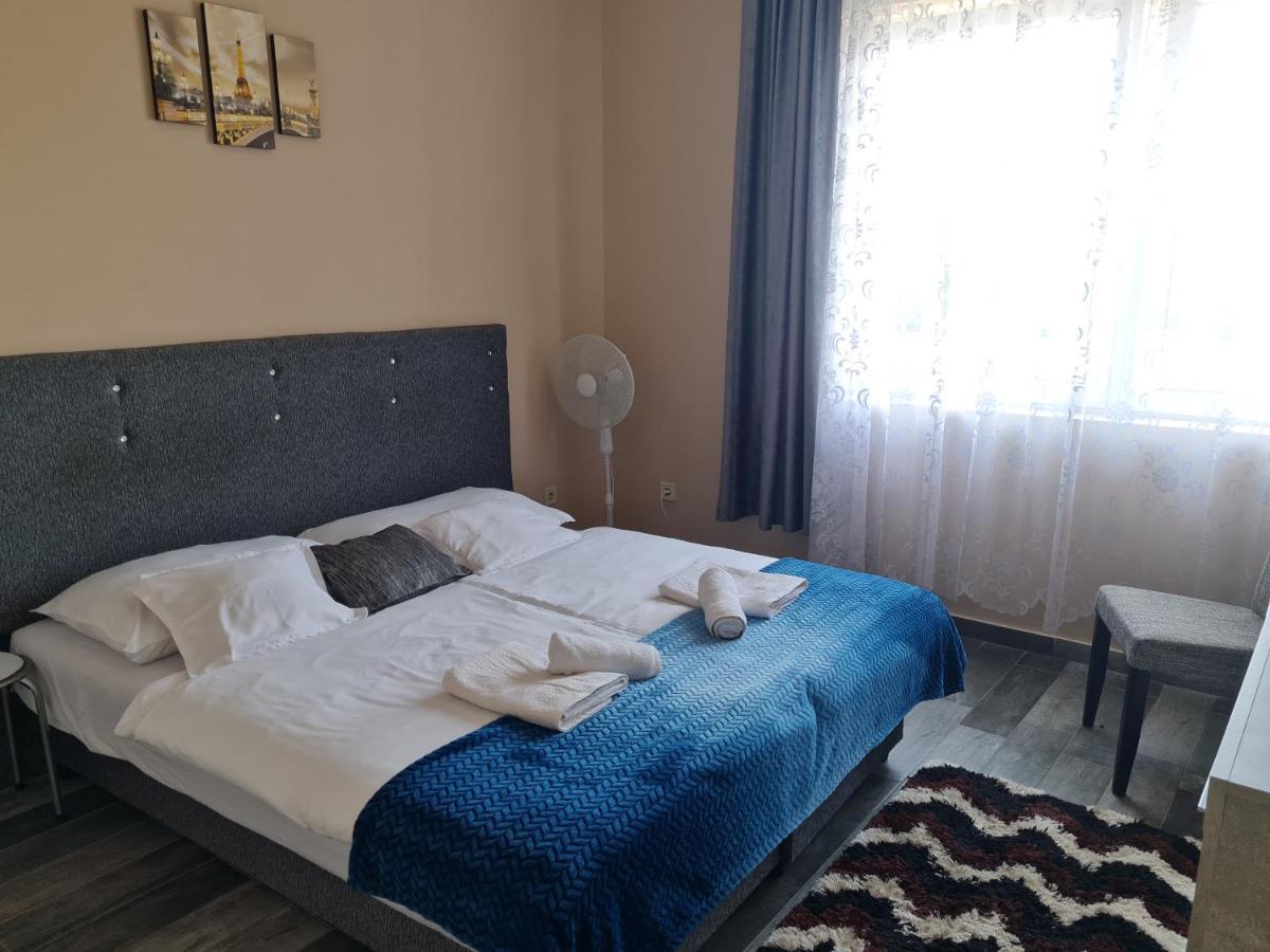 Napfény Szállás Szeged Exterior foto